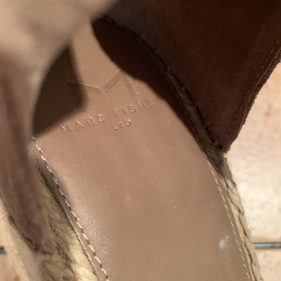 Marc Fisher Alida Espadrille Wedge Sandals in Taupe size 9 - Picture 7 of 12